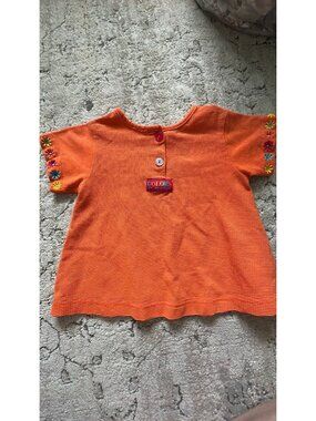 baby beluga orange shirt‎ 4?